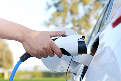 Electricity cost to shop charge electric car